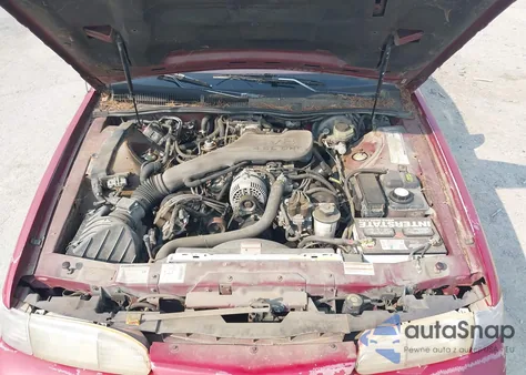 1994 Ford Thunderbird Lx z USA, uszkodzony, nr VIN 1FALP62W4RH125875